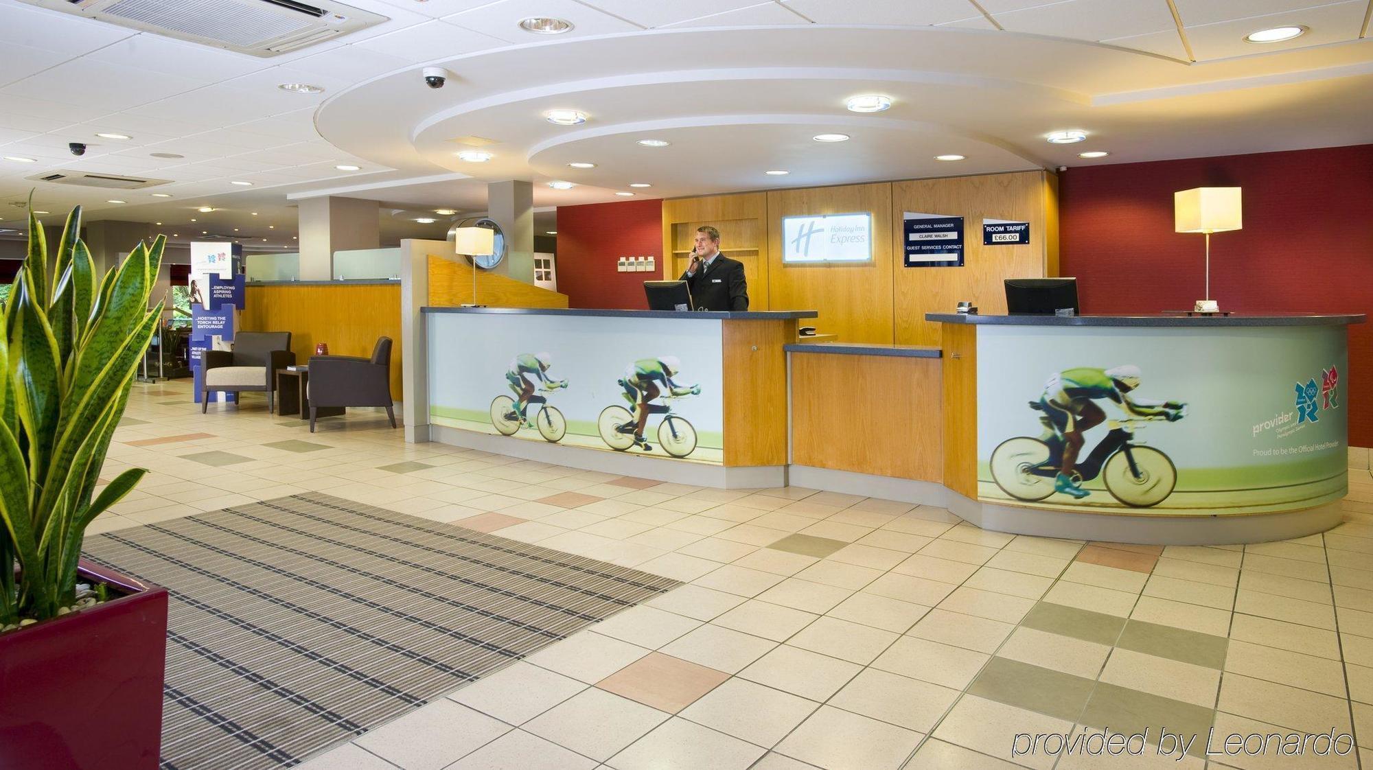 Holiday Inn Express Droitwich Spa Interior foto