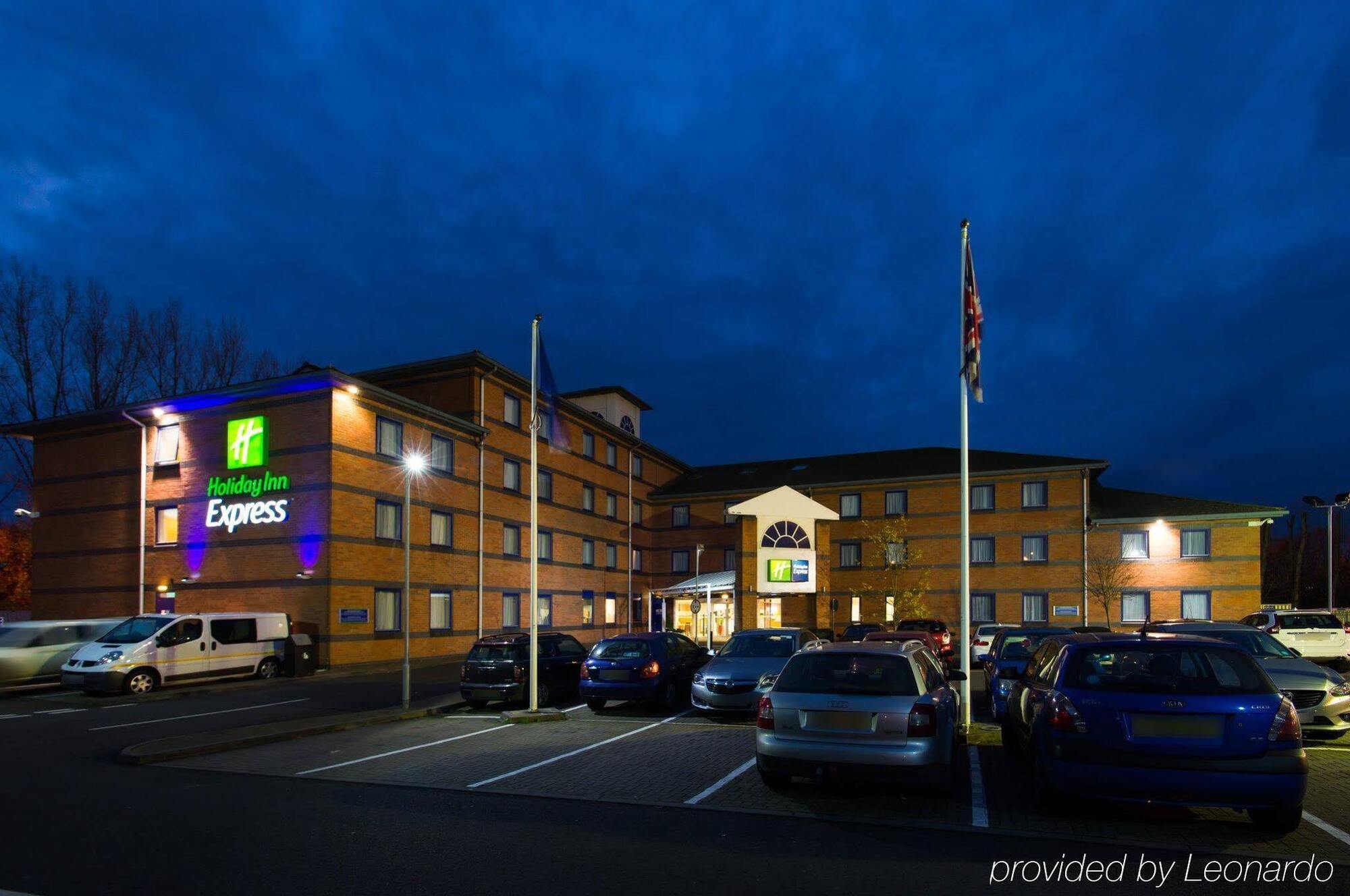 Holiday Inn Express Droitwich Spa Exterior foto